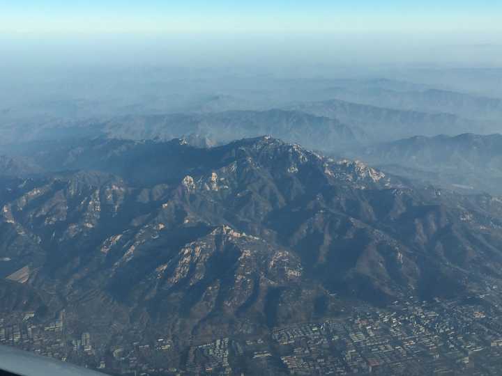 山东航空机长拍到泰山与黄河同框